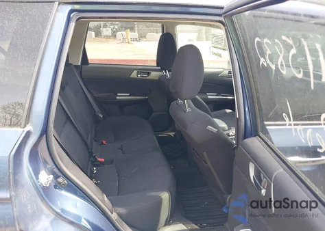 2011 Subaru Forester 2.5X Premium z USA, uszkodzony, nr VIN JF2SHADC8BH761845